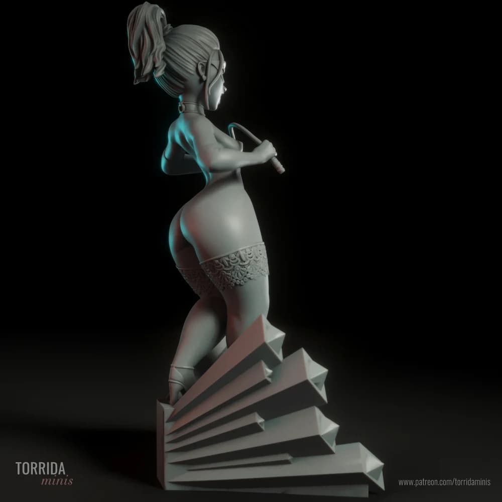 Auntie — Miniatura 3D Pin-up Dominatrix | Torrida Minis
