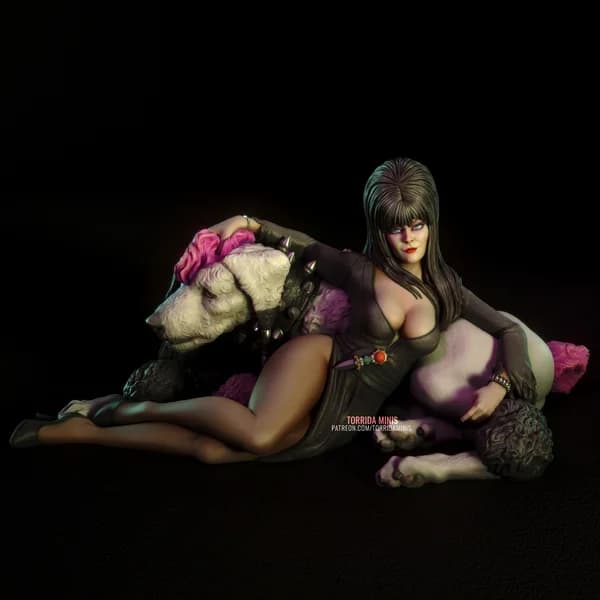 Miniatura 3D da Elvira reclinada com vestido preto decotado e poodle gigante.