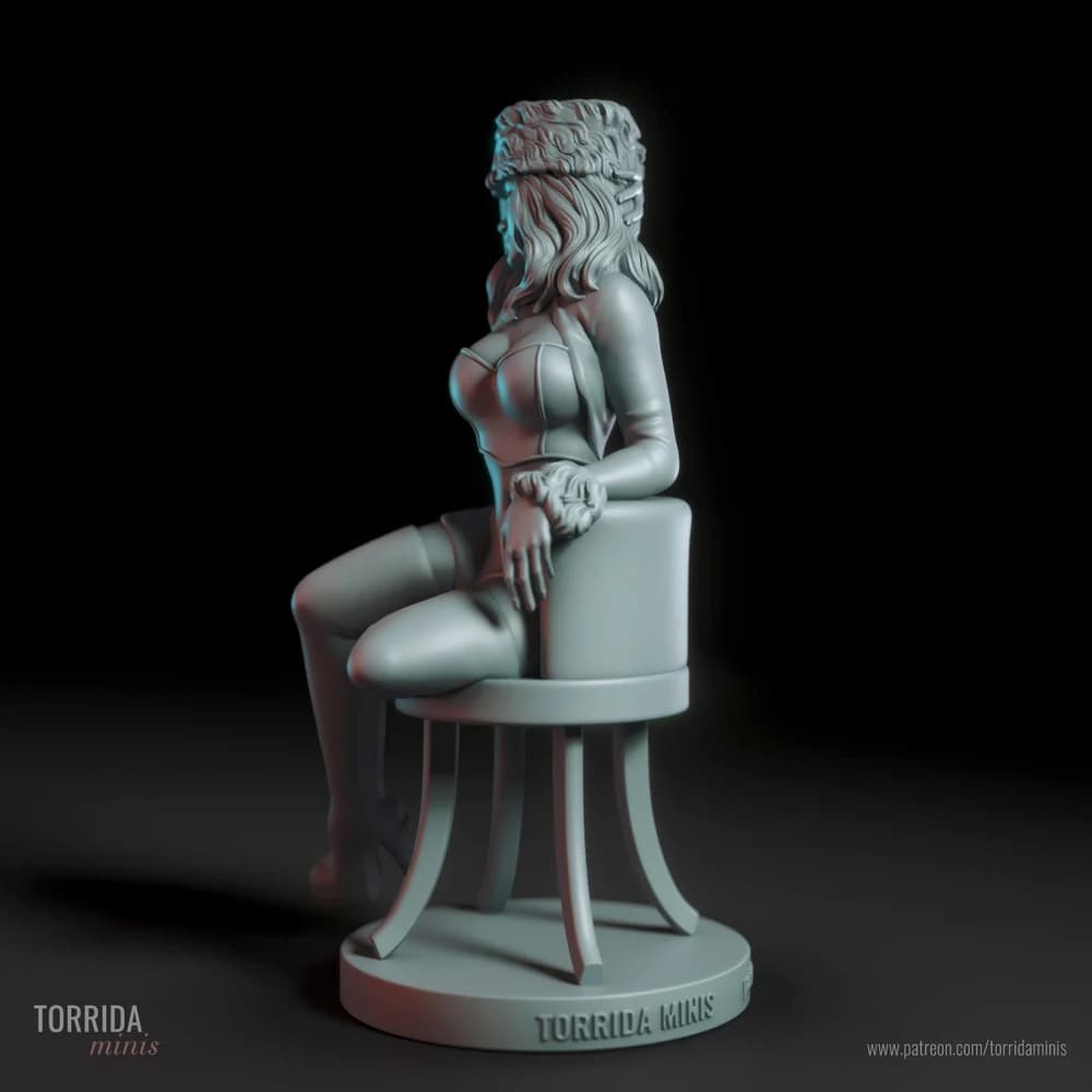 Katya Kazanova — Miniatura 3D Pin-up Russa | Torrida Minis